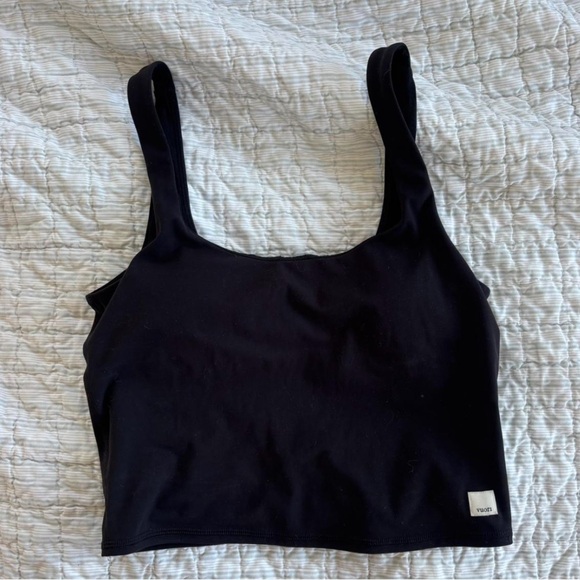 Vuori Tops - Vuori Daily Crop - medium